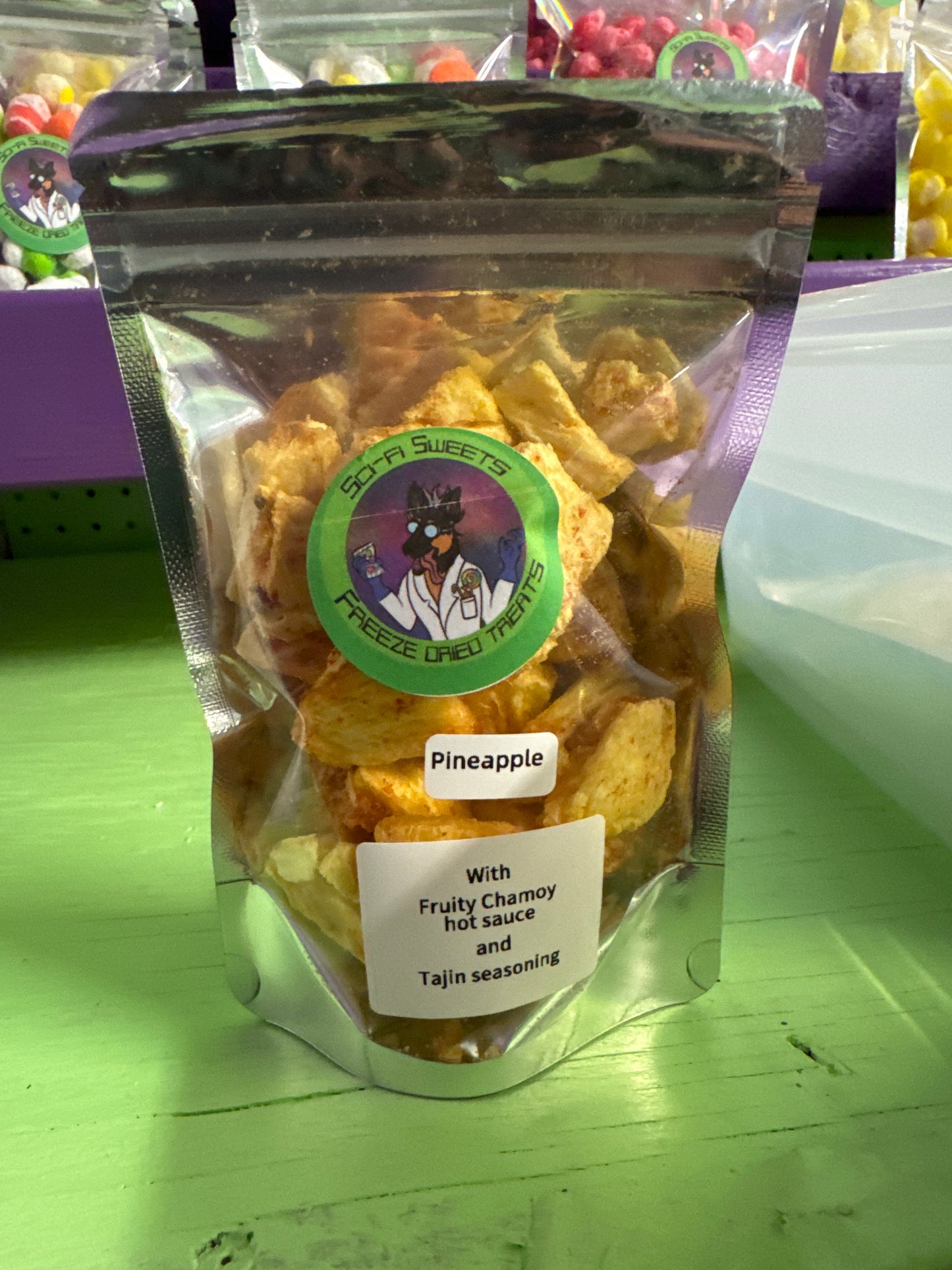 Freeze-Dried Pineapple with Chamoy & Tajín – Spicy, Sweet & Crunchy Snack