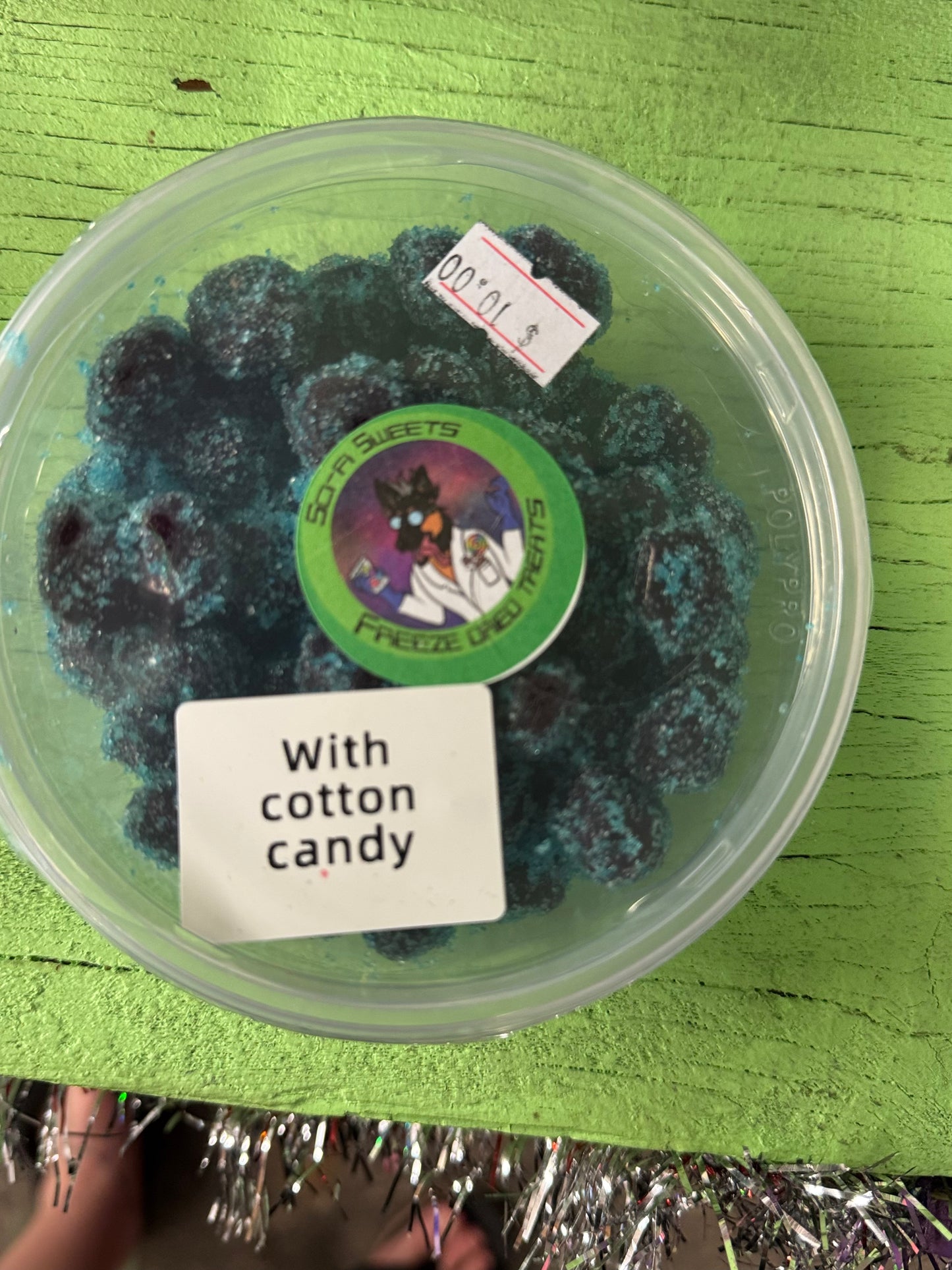 Cotton Candy Gushers – Chewy Fruit Snacks Covered in Cotton Candy