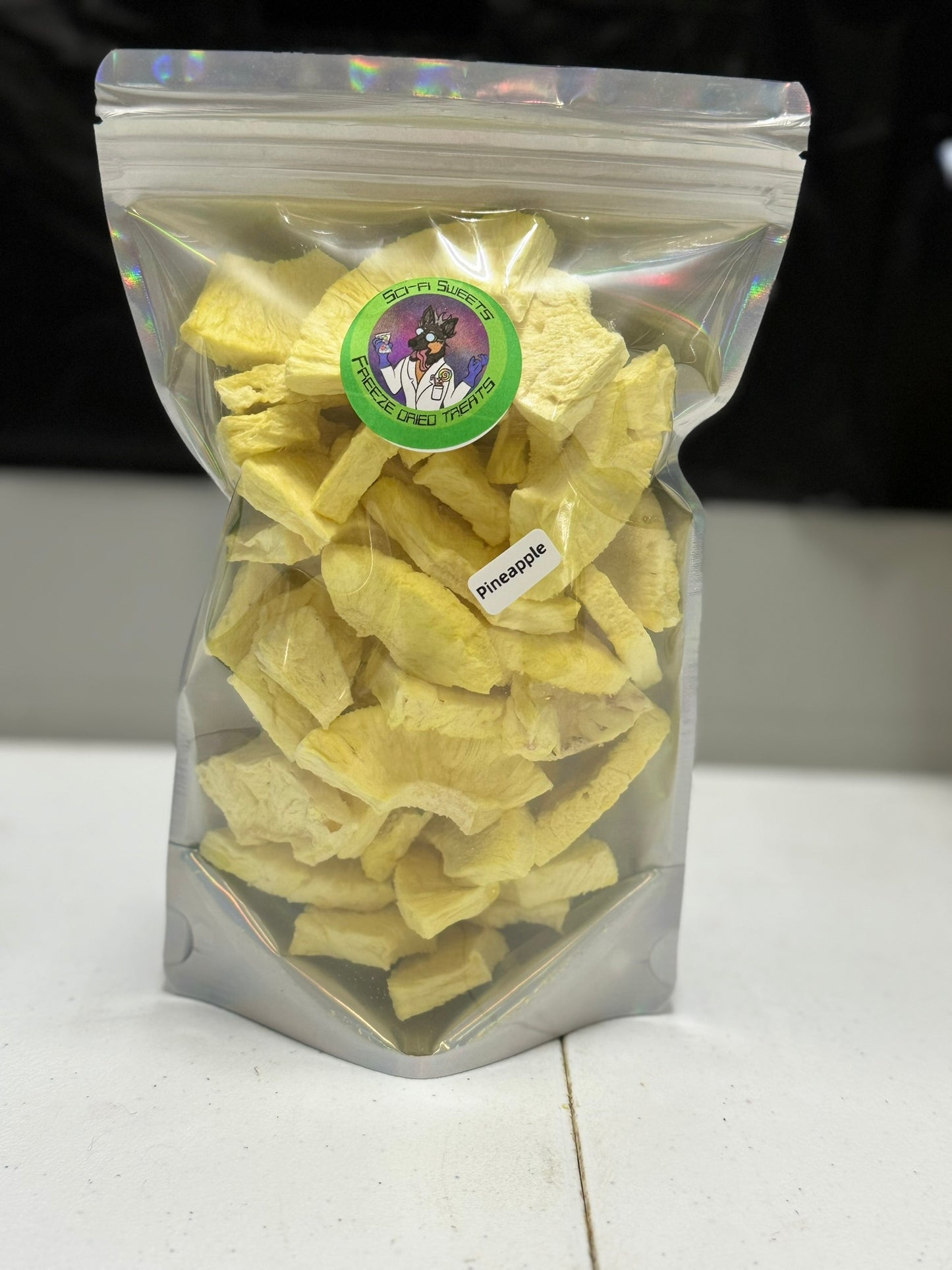 Freeze-dried pineapple